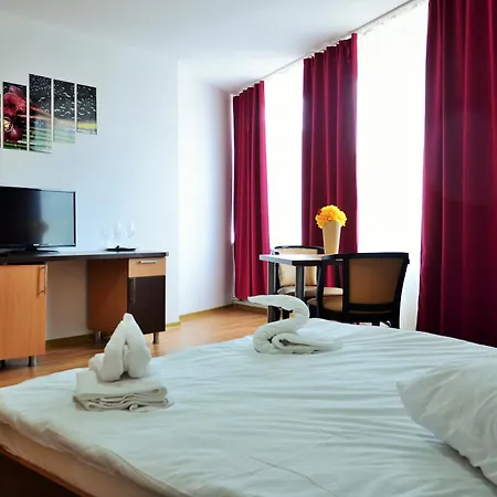 Ξενοδοχείο Zorilor 3*